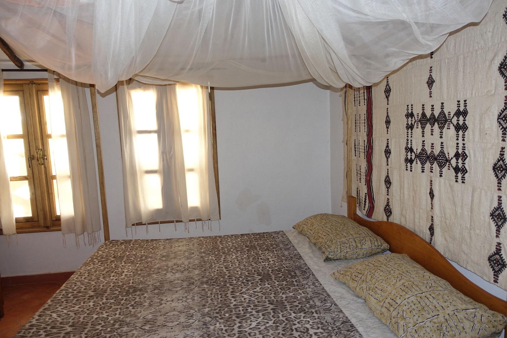 Keur Marrakis Hotel M'Bour Buitenkant foto