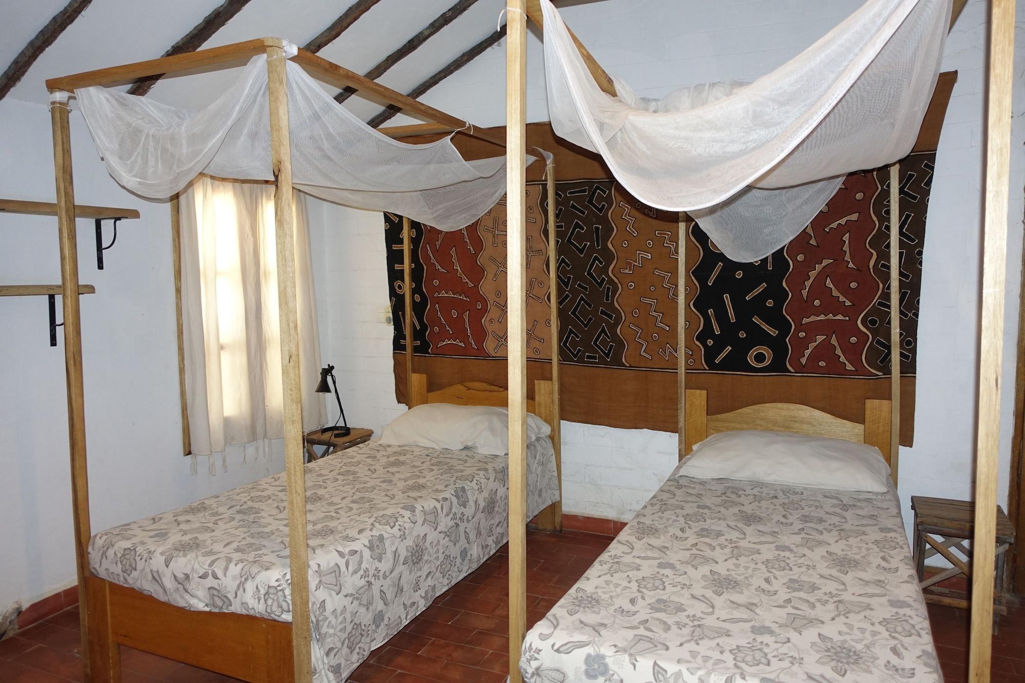 Keur Marrakis Hotel M'Bour Buitenkant foto